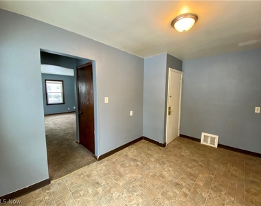 1378 Orlando Avenue - Photo Thumbnail 8