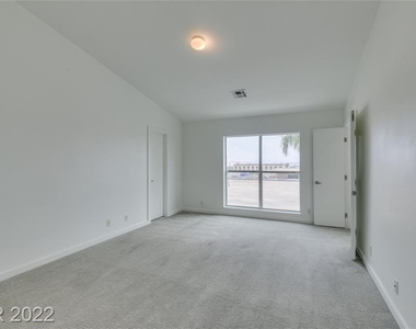 1194 Carson Avenue - Photo Thumbnail 23