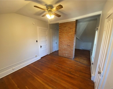 1725 James Street - Photo Thumbnail 12