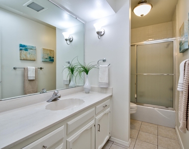 1101 Bernalillo Place Se - Photo Thumbnail 25