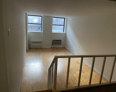 327 East 34th Street - Photo Thumbnail 18