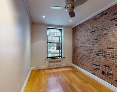 321 West 16th Street - Photo Thumbnail 3