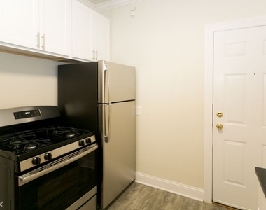 1132 Maple, Unit 3 - Photo Thumbnail 4