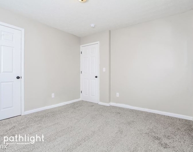 221 Melody Lane Unit - Photo Thumbnail 12