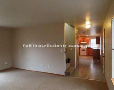 2120 Plentywood Ln. - Photo Thumbnail 7