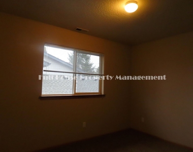 2120 Plentywood Ln. - Photo Thumbnail 25