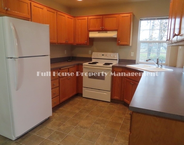 2120 Plentywood Ln. - Photo Thumbnail 12