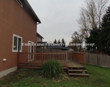 2121 Smithoak St. - Photo Thumbnail 11