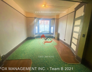 1731 W Burnside St - Photo Thumbnail 13