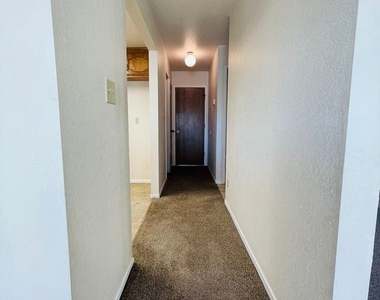 3068 Colony Park - Photo Thumbnail 20