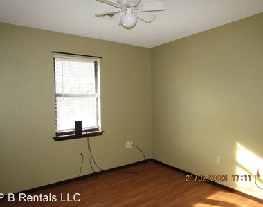 2713 Ne Euclid Avenue - Photo Thumbnail 10