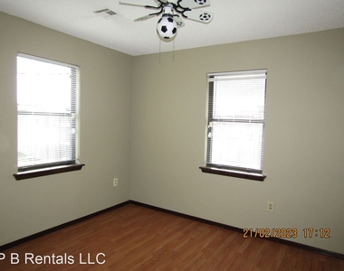 2713 Ne Euclid Avenue - Photo Thumbnail 15