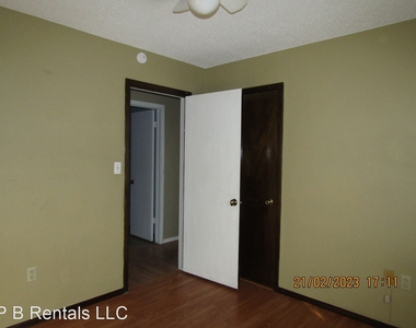 2713 Ne Euclid Avenue - Photo Thumbnail 11