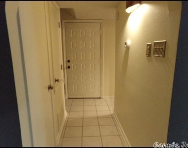 301 Kingsrow Drive #112 - Photo Thumbnail 13