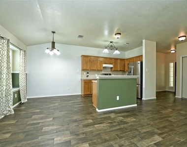 3240  Arroyo Bluff Ln - Photo Thumbnail 5