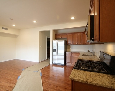 66 Belmont Ave Unit 5 - Photo Thumbnail 1