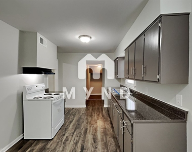 4150 Lansdowne Dr - Photo Thumbnail 5