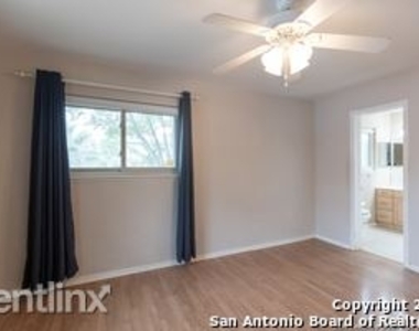 5623 Granger Pl - Photo Thumbnail 10