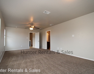 5001 Imperial Eagle Dr - Photo Thumbnail 16