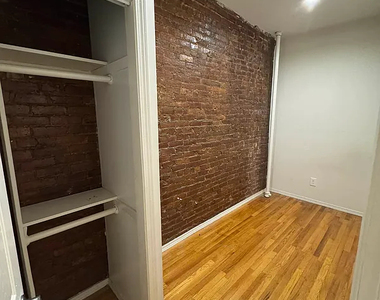 451 West 46th Street - Photo Thumbnail 14