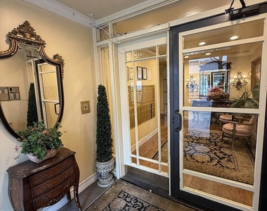 343 West 51st Street - Photo Thumbnail 5