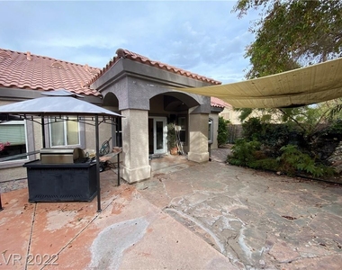 2594 Mizzoni Circle - Photo Thumbnail 13