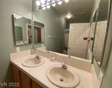 2594 Mizzoni Circle - Photo Thumbnail 7