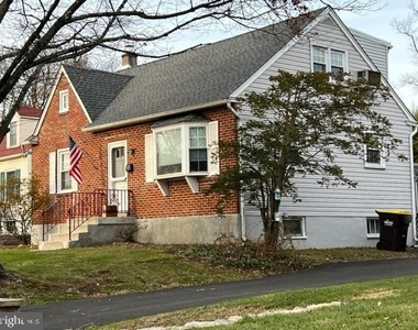 43 Chapman Avenue - Photo Thumbnail 2