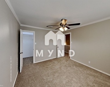 3511 Candlehead Ln - Photo Thumbnail 10