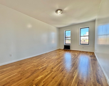 740 Empire Boulevard - Photo Thumbnail 1