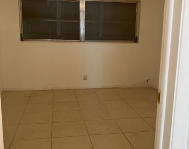 2115 Ne 42nd Ct 204 - Photo Thumbnail 10