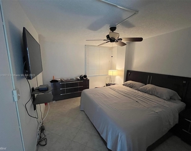 111 Briny Ave Apt 2704 - Photo Thumbnail 3