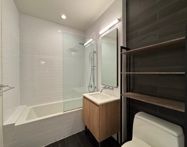 487 Keap Street - Photo Thumbnail 5
