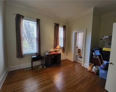 1063 East Avenue - Photo Thumbnail 15