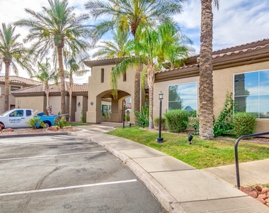 3236 E Chandler Boulevard - Photo Thumbnail 27