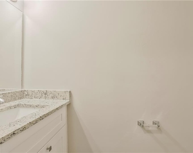 5038 Donnell Way - Photo Thumbnail 7