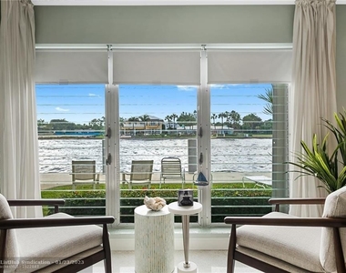 561 Bayshore Dr - Photo Thumbnail 1