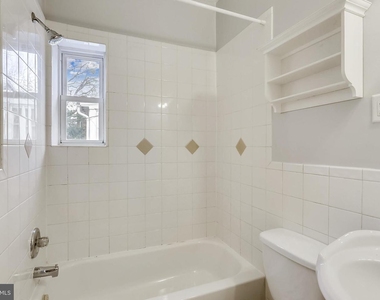 1524 Buchanan St Nw #a - Photo Thumbnail 23