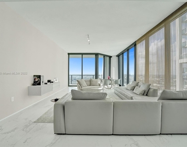 1000 Biscayne Blvd - Photo Thumbnail 8