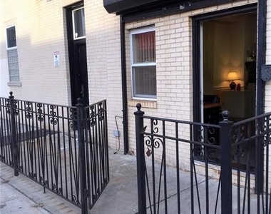 1761a West 5th Street - Photo Thumbnail 3