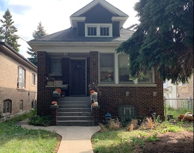 4315 N Mcvicker Avenue - Photo Thumbnail 2