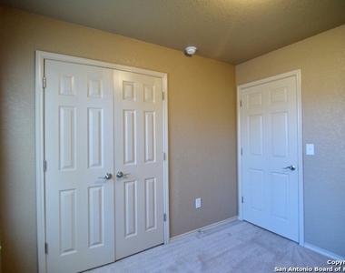 6314 Deer Valley Dr - Photo Thumbnail 11