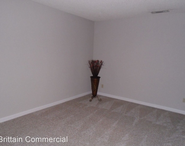 5915 Kenneth Avenue - Photo Thumbnail 5