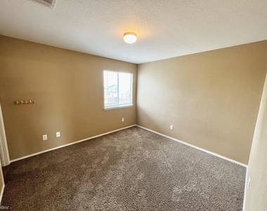 4509 Causeway Ct - Photo Thumbnail 9