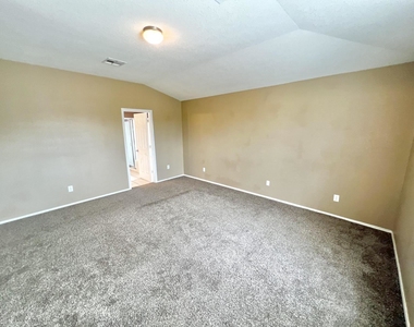 4509 Causeway Ct - Photo Thumbnail 24