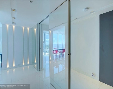 6899 Collins Ave - Photo Thumbnail 30