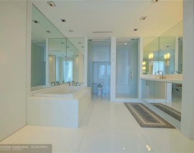 6899 Collins Ave - Photo Thumbnail 26