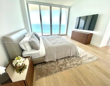 16901 Collins Ave - Photo Thumbnail 10