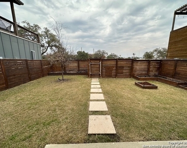 539 Leigh St - Photo Thumbnail 25