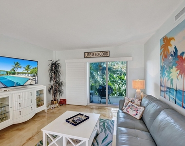 6520 N Ocean Blvd - Photo Thumbnail 9